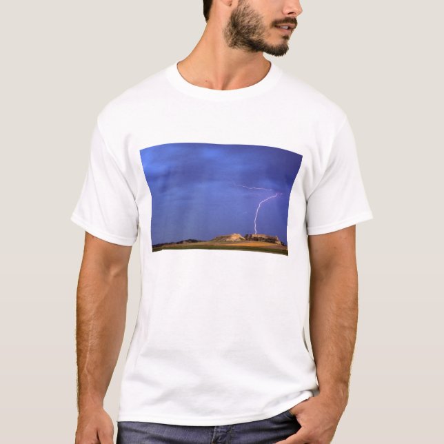 T-shirts Relâmpagos atingem montes perto de Scottsbluff (Frente)