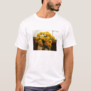 T-shirts Rosas Amarelas do Dia de as mães Feliz