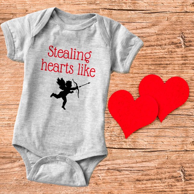 T-shirts Roubando Corações como o Cupido (Criador carregado)