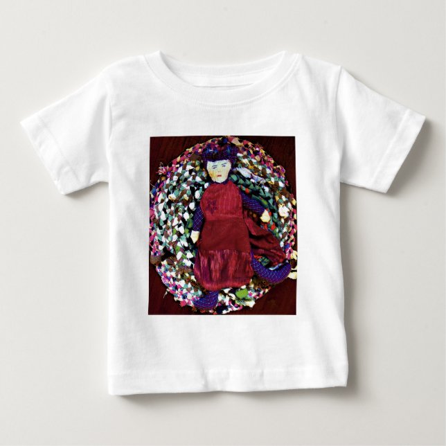 T-shirts Rubra a Rainha do Trapo (Frente)