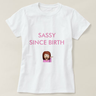 T-shirts sassy desde o tshirt bonito do emoji da menina do