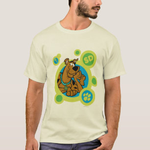 T-shirts Scooby-Doo circunda o crachá do SD