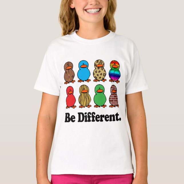 T-shirts ser diferentes patos-patos-padrão engraçado (Frente)