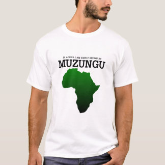T-shirts simplesmente muzungu