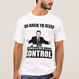 T-shirts Sob o controle
