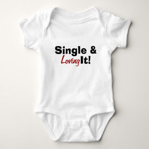 T-shirts Solteiro & amor dele!
