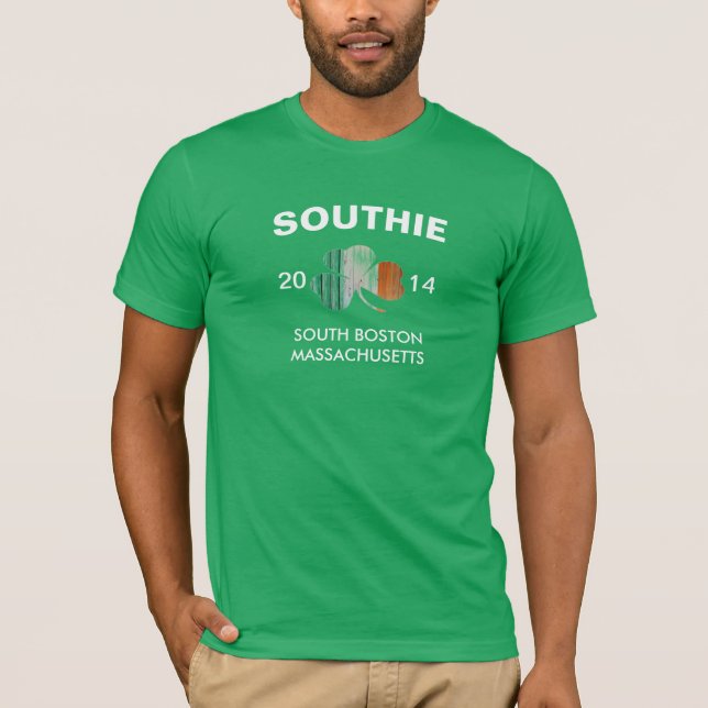 T-shirts Southie Boston Massachusetts 2014 com trevo (Frente)