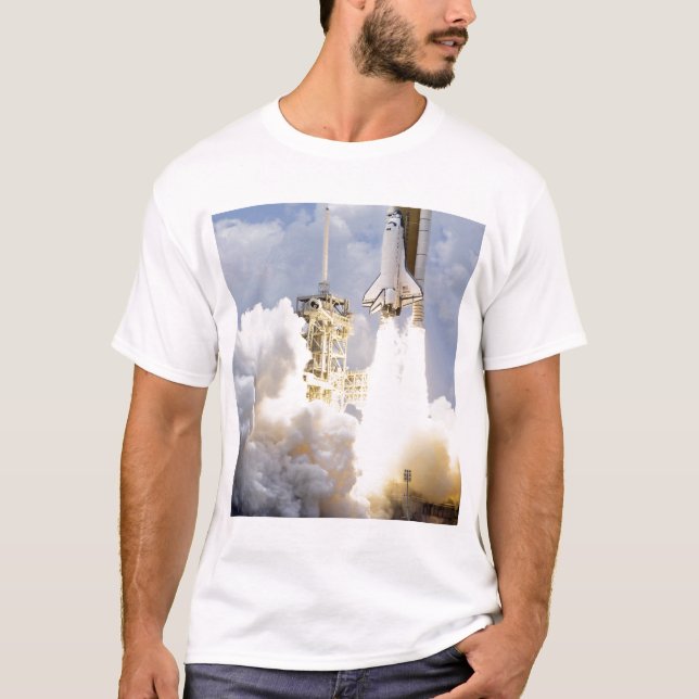 T-shirts Space Shuttle Atlantis se levanta (Frente)