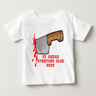 T-shirts Stabbed pela faca na parte traseira