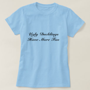 T-shirts T dos patinhos feios