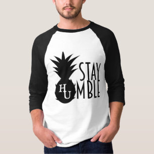 T-shirts T humilde do basebol da estada