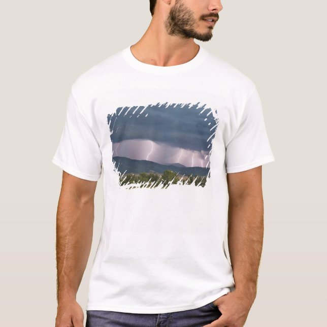 T-shirts Tempestade produziu relâmpagos no Jocko (Frente)