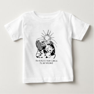 T-shirts Tenha o divertimento em seu compartimento, mim