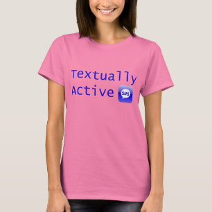T-shirts Textually Active na rotulação azul