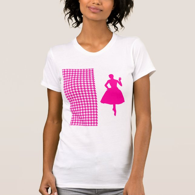 T-shirts Tonelada moderna rosa com silhueta de moda (Frente)
