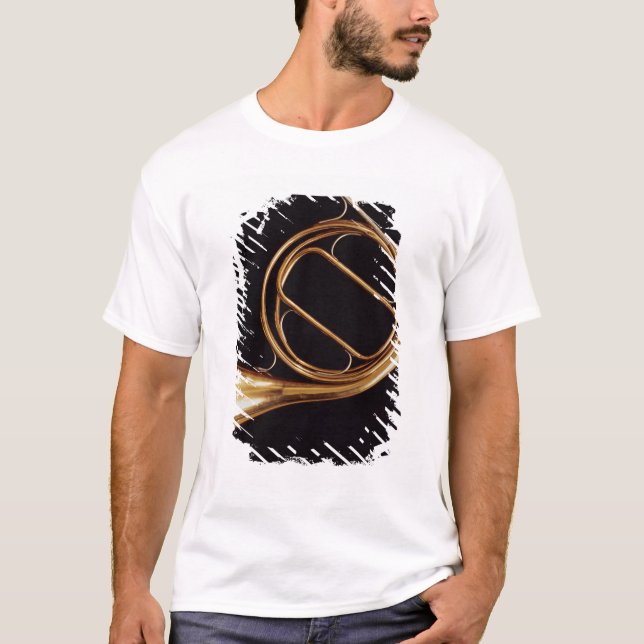 T-shirts Trompa francesa, por Marcel Auguste Raoux (Frente)