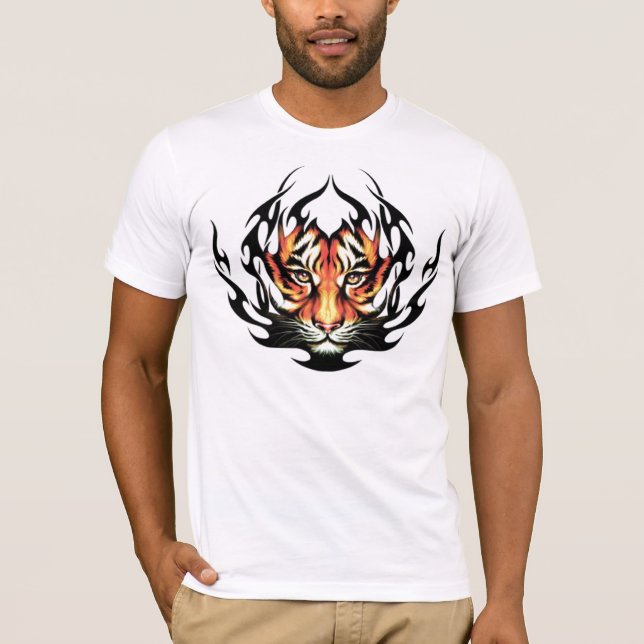 T-shirts Tshirt tribal do tatuagem do tigre (Frente)