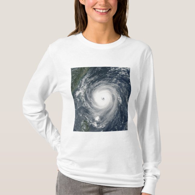 T-shirts Tufão Longwang se aproximando de Taiwan (Frente)