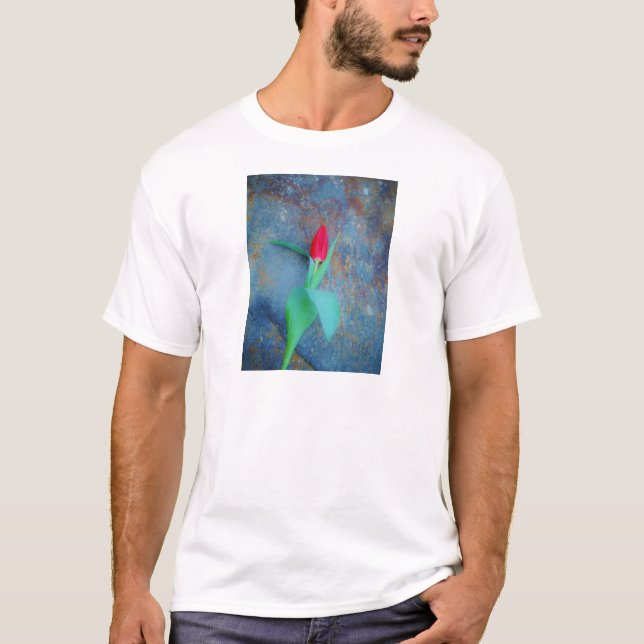 T-shirts Tulipa Vermelha na Cinza Azul (Frente)