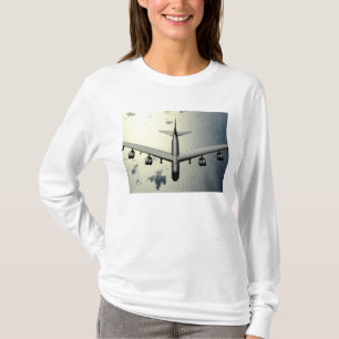 T-shirts Um B-52 Stratofortress em vôo 2