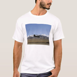 T-shirts Um CH-47 Chinook descola