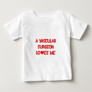T-shirts Um Cirurgião Vascular Me Ama
