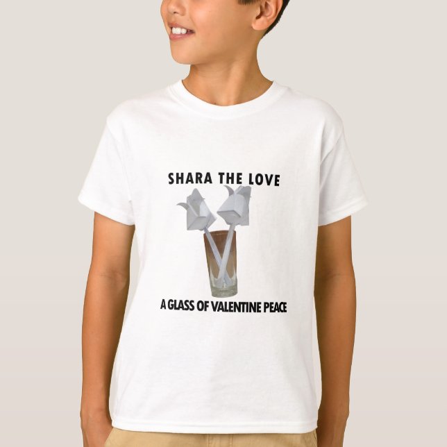 T-shirts Um copo de paz de valentine. (Frente)