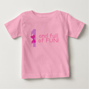 T-shirts Um e cheio do divertimento (arco)
