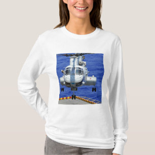 T-shirts Um helicóptero CH-46E Sea Knight