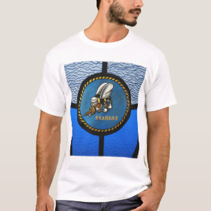 T-shirts Um logotipo do solteiro Seabee