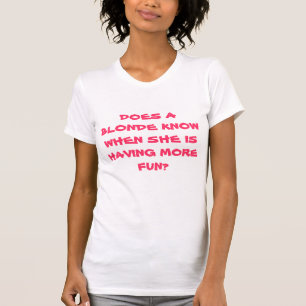 T-SHIRTS UM LOURO SABE QUANDO ESTÁ TENDO MAIS DIVERTIMENTO