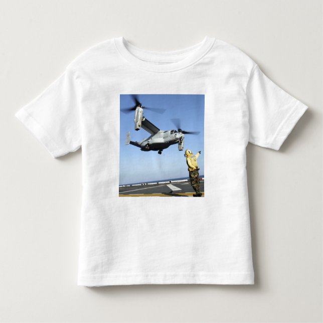 T-shirts Um Osprey MV-22 é lançado do USS Nassau (Frente)