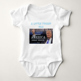 T-shirts Um pequeno terno de bebê do ventilador Trump