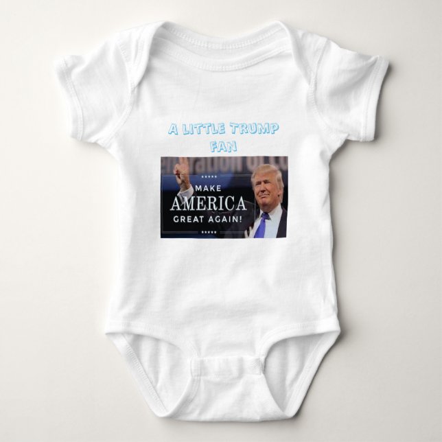 T-shirts Um pequeno terno de bebê do ventilador Trump (Frente)