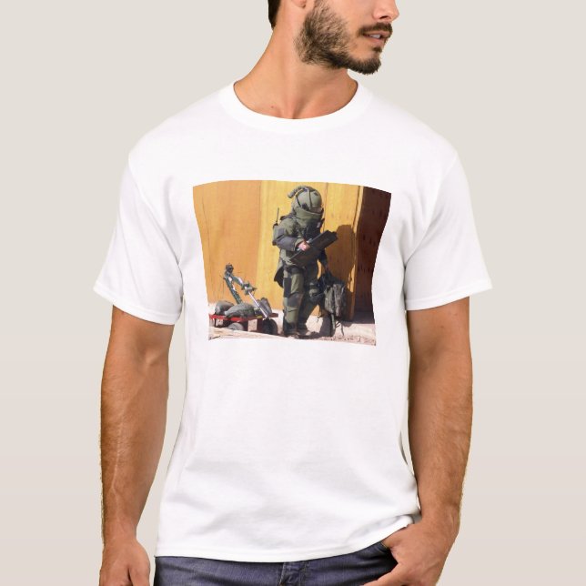 T-shirts Um técnico (Frente)