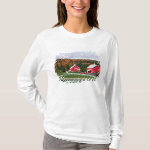 T-shirts Uma fazenda em Vermont perto de Peacham. LIBERADO