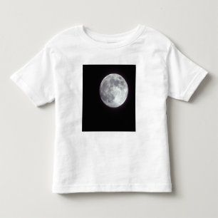 T-shirts Uma lua cheia brilhante em um céu noturno negro.