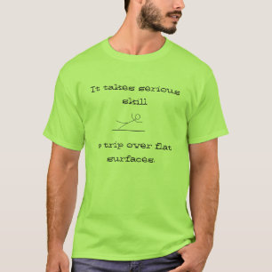 T-shirts uma superfície plana, toma a habilidade séria,