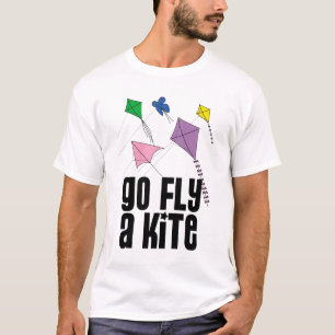 T-shirts vai a mosca um papagaio