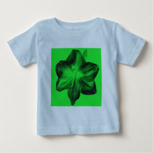 T-shirts Verde Escuro sobre o Amaryllis Verde Claro