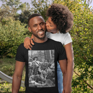 T-shirts Vintage Pirates Lutando e Bebendo no Navio