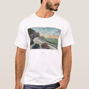 T-shirts Vista de carros velhos no memorial Hwy de
