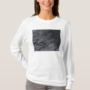 T-shirts Vortices da nuvem sobre as ilhas de Cabo Verde