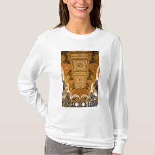 T-shirts WASHINGTON, D.C. EUA. Teto do segundo andar