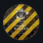 Tabla Dardos [24.1] Manter Calma ou Mel Badger...<br><div class="desc">Apresentando um hilário hilário "Mantenha calma,  ou Mel Badger... " design do Design Studio C.7. Essencialmente,  esta é uma paródia em inúmeros fads de "Honey Badger" e "Keep Calm"...  Esta será uma peça de conversa garantida...  aqui você encontrará os Dart Boards,  com esta hilária dupla briga... </div>