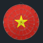 Tabla Dardos Bandeira do Vietname<br><div class="desc">Essa design apresenta a bandeira nacional do Vietnã (oficialmente conhecida como República Socialista do Vietnã), que é um país do Sudeste Asiático. É o país mais oriental da Península Indochinesa. O Vietname tem fronteiras terrestres com a China a norte; e o Laos e o Camboja a oeste. O Vietname tem...</div>