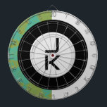 Tabla Dardos Conselho de Arte Moderno Personalizado<br><div class="desc">Um conselho personalizado de dardo é uma maneira divertida de expressar seu estilo pessoal. O design moderno oferece uma aparência elegante e desportiva. Personalize com seu monograma,  letras ou números desejados. Use a modelo para criar seu próprio conselho de dardo personalizado.</div>