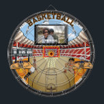 Tabla Dardos Estádio Personalizado de Basquete<br><div class="desc">Uma bola de basquete inspirada no prato. Possui uma série divertida de alvos de basquetebol,  jogadores e imagens. Excelente para jogos dart tradicionais ou para jogos fazeres próprios! Totalmente personalizável! Aproveite!</div>