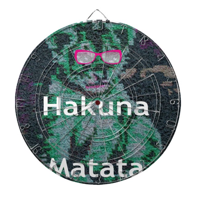 Tabla Dardos Leão Verde com Óculos Rosa "Hakuna Matata" Arte (Frente)