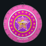 Tabla Dardos Legal Cor-de-Rosa Super Formando - Personalizar An<br><div class="desc">Anime sua festa de formatura com este quadro de super-heróis maravilhoso e divertido! Personalizar facilmente o ano de graduação. Mais produtos correspondentes a este tema estão disponíveis na minha loja!</div>